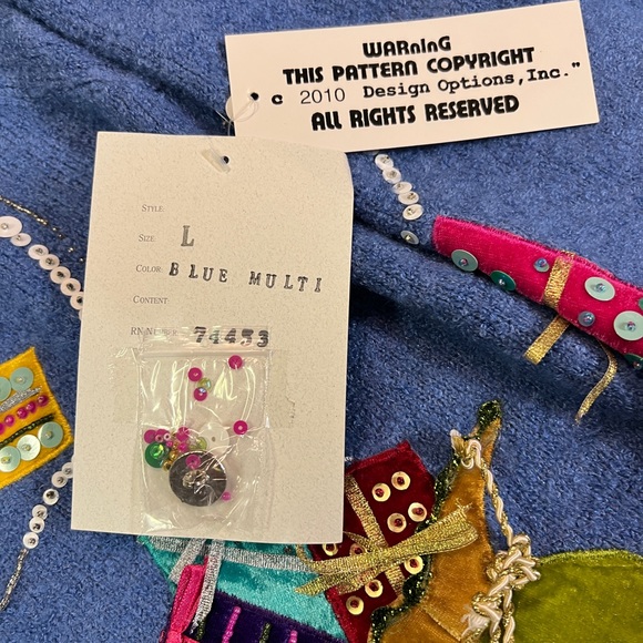 NWT holiday sweater size large - Picture 4 of 6